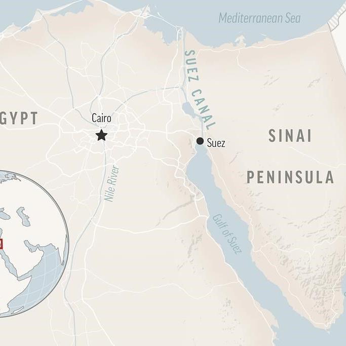 Tanker breaks down in Suez Canal, but traffic not disrupted